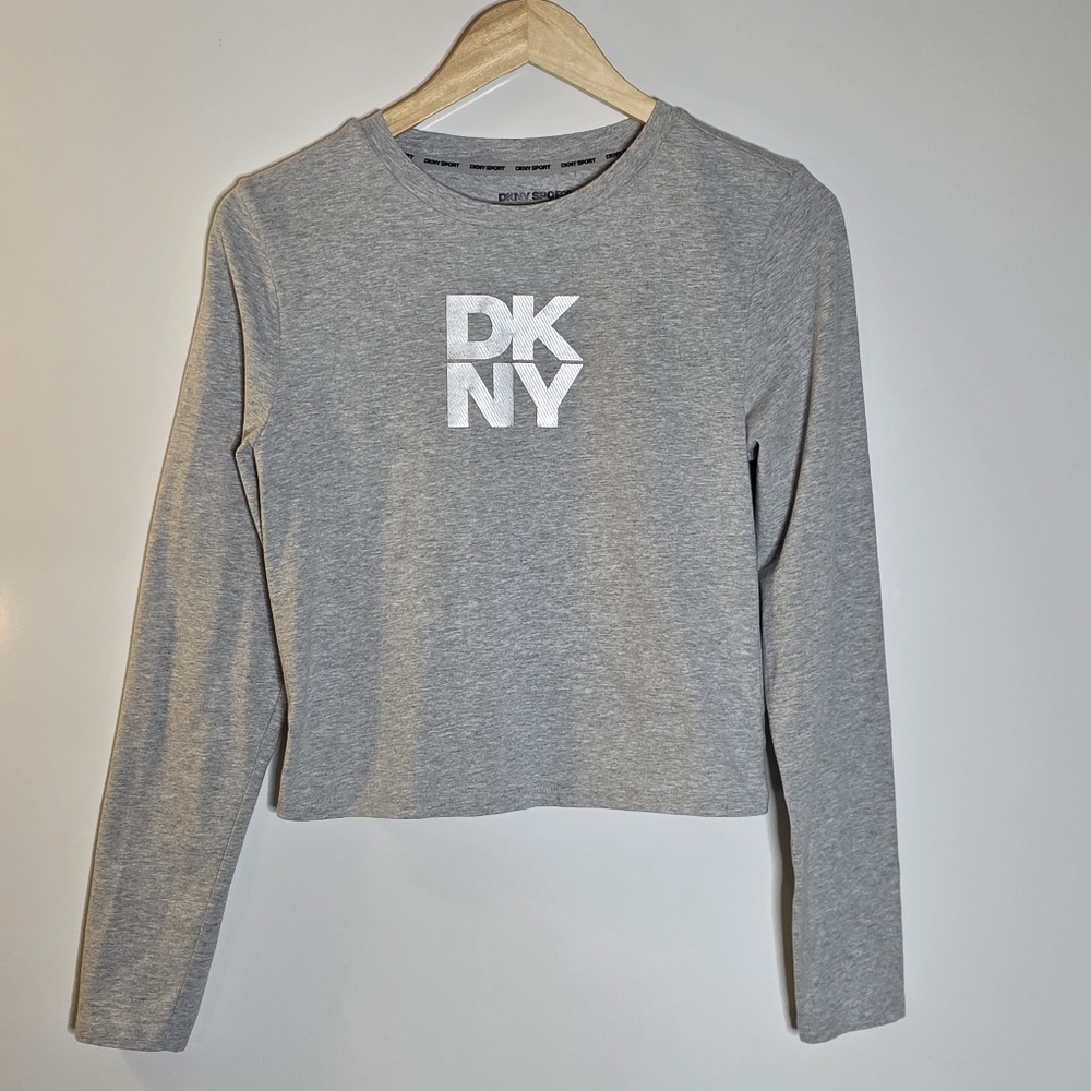DKNY Sport Light Grey cropped long sleeve logo front t-shirt Size Large